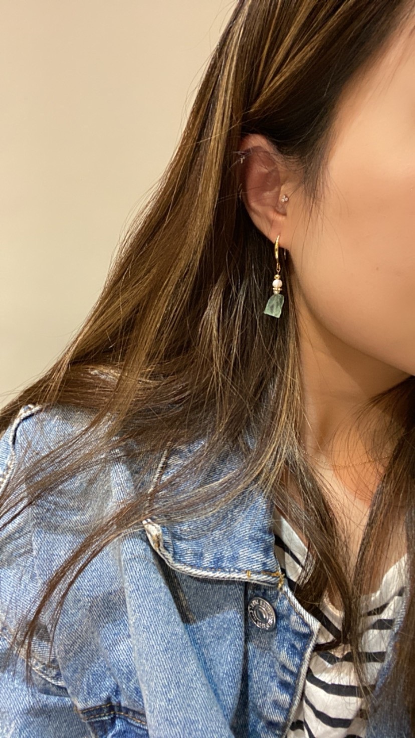 2BFA7256-70C3-4E33-BD69-81BCBFE713D4