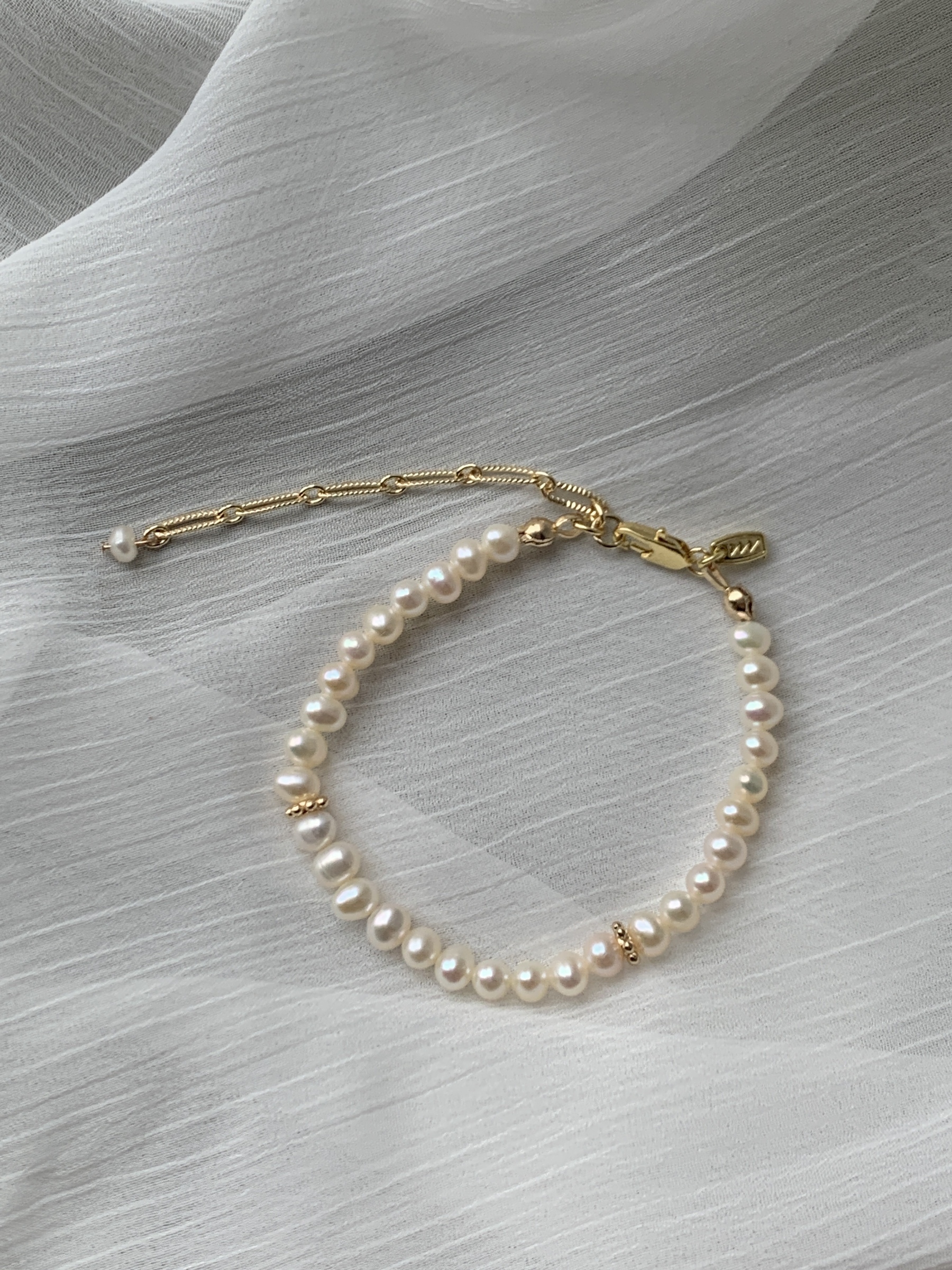 F79AA67D-32CA-4C04-802A-1EB528BA6434