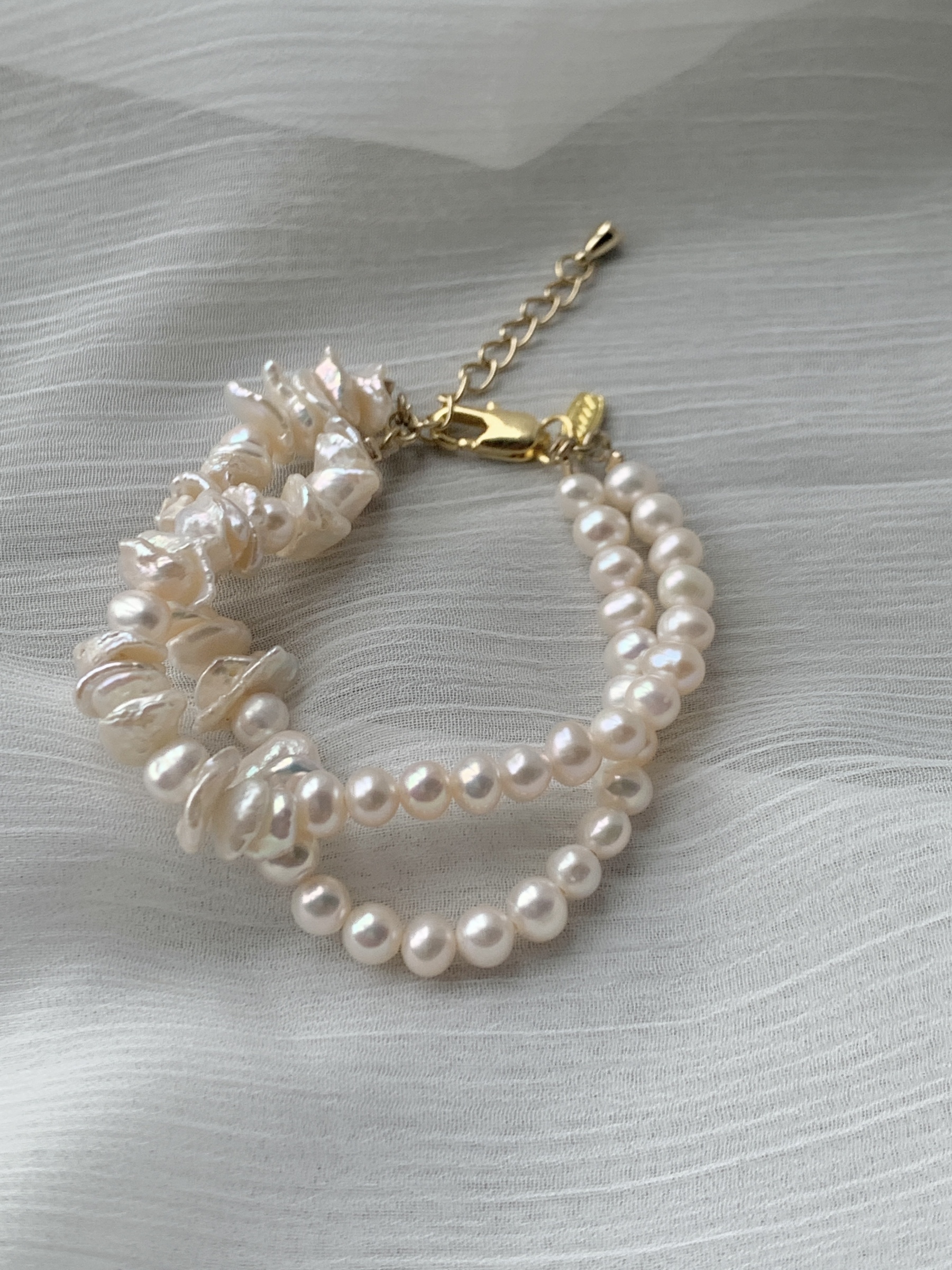 F06D7478-2551-49AF-9F39-97322AEA5CCB