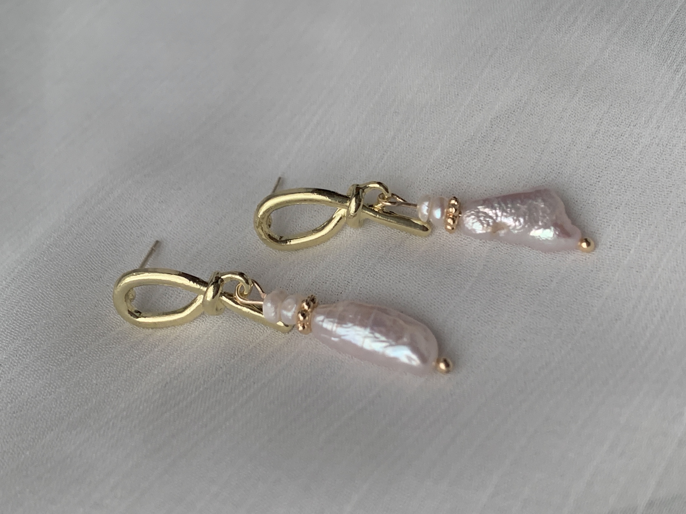 AFA5F8A4-768D-49B2-9126-947BAB184975