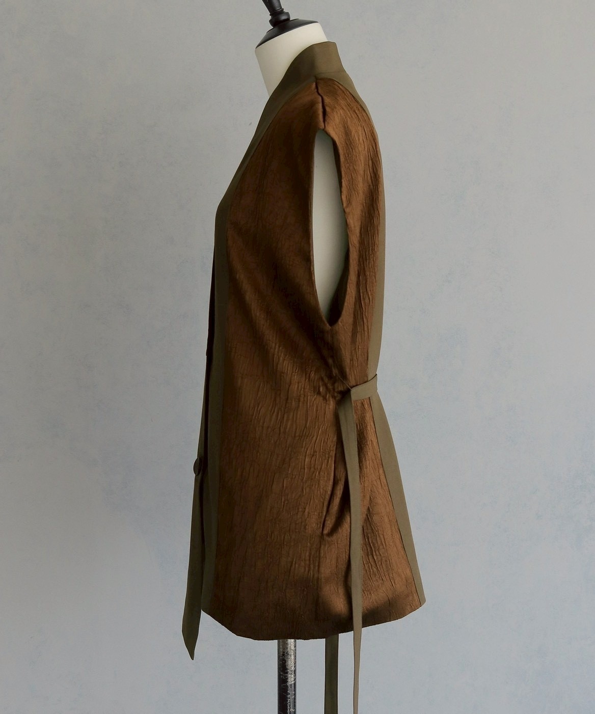 F9908049-DF29-48F2-96E1-8675221B8B42