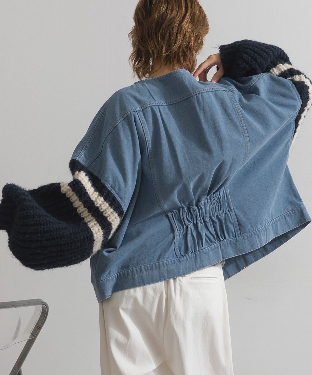 4EF594BB-74F4-46F2-949D-10E6008C1A5B