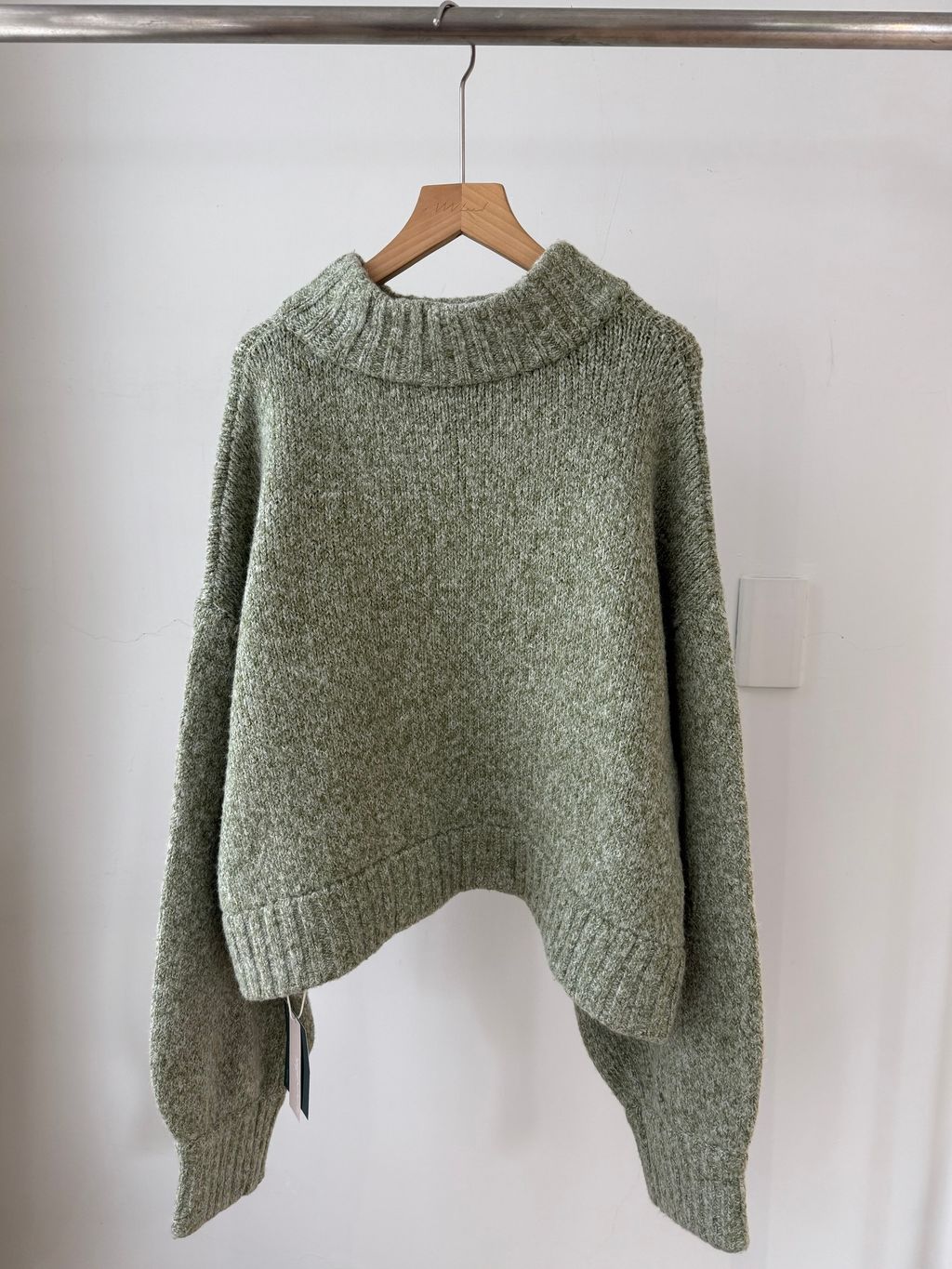 image_733E7F84-10FE-4CC9-A264-796C934E906D_1764924917