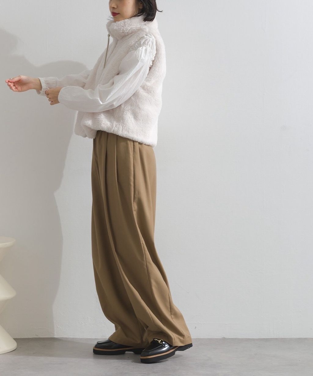 9922F8F6-B5C6-4ACD-8BF4-9F573F604BD2