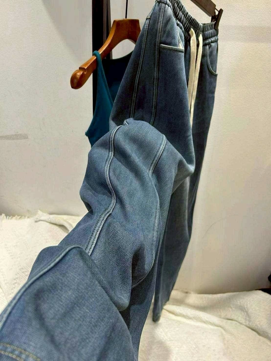 CDC1D41B-69B1-4630-9869-A88728FC4666