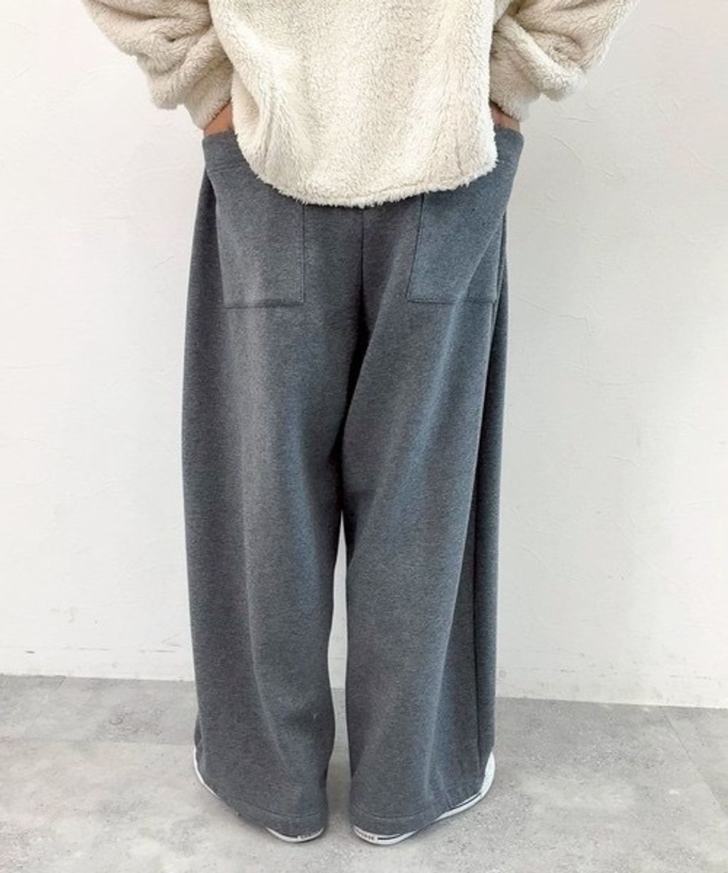 7CC9CC86-A187-4C4F-AFEE-8433A086E5F3