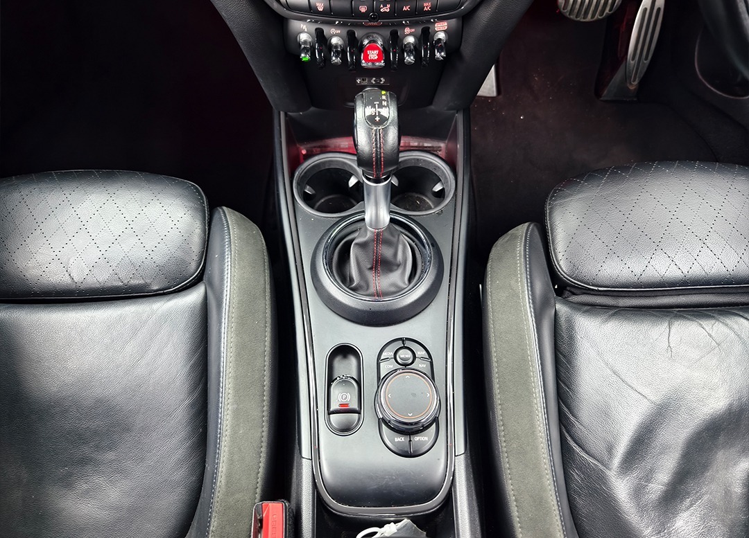 WhatsApp Image 2026-03-03 at 17.01.48 (2)