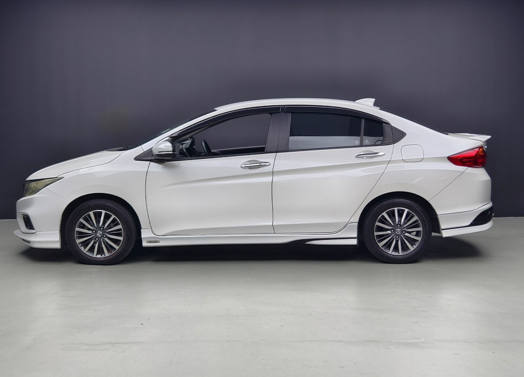 WhatsApp Image 2026-03-05 at 15.06.01 (2)