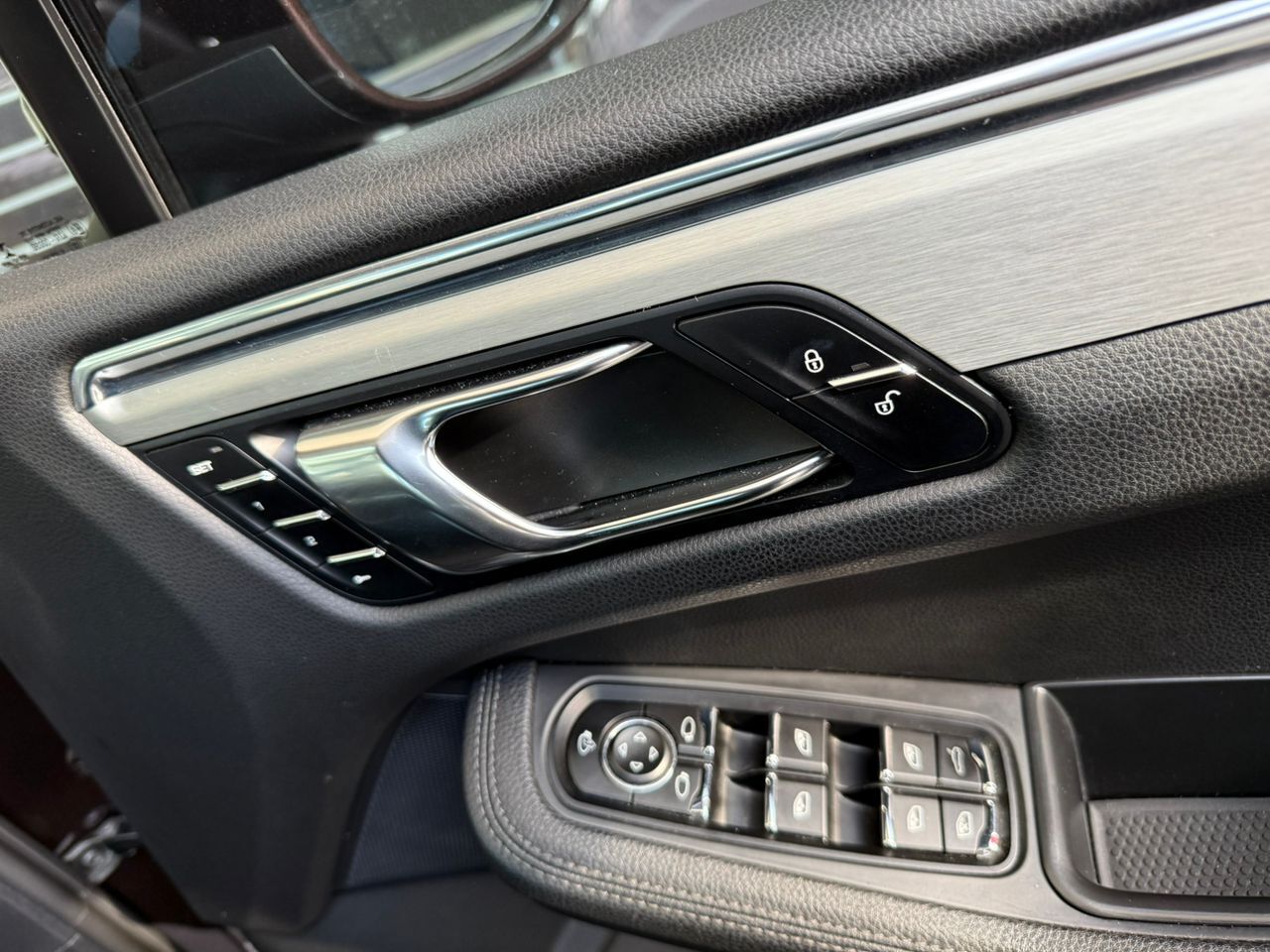 WhatsApp Image 2026-04-16 at 09.19.47 (1)