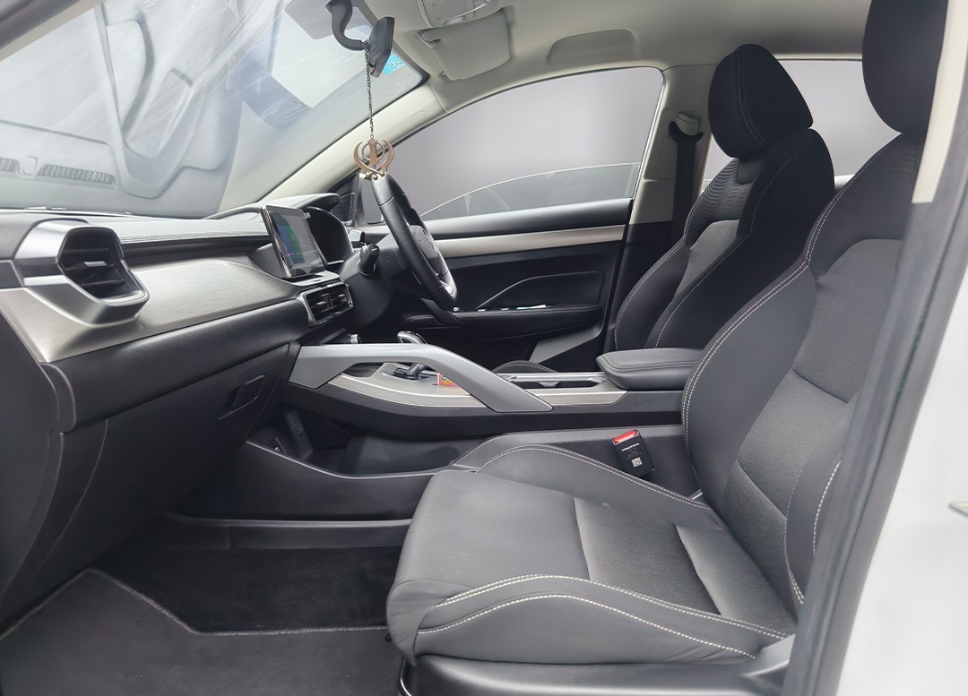 WhatsApp Image 2025-06-18 at 17.01.00 (1)