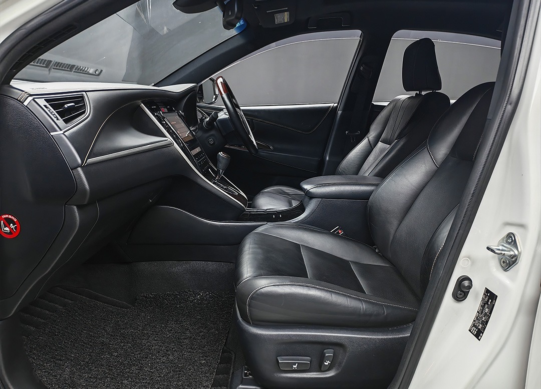 WhatsApp Image 2025-08-18 at 10.00.17