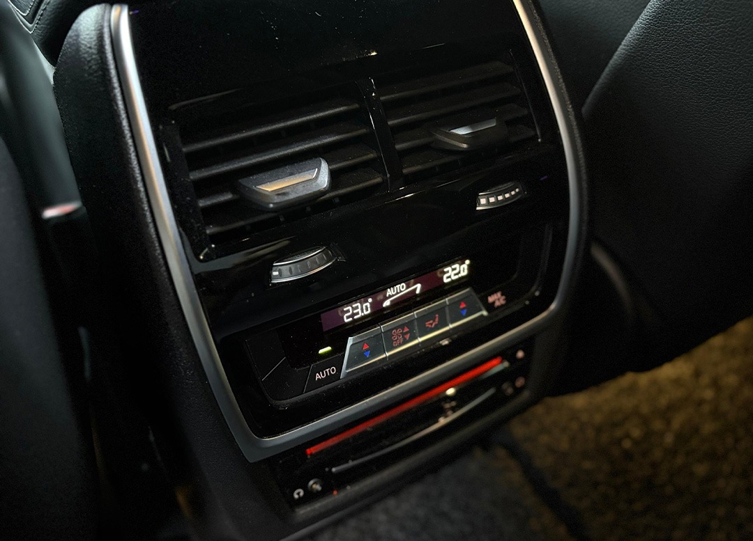 WhatsApp Image 2025-08-28 at 16.47.31 (1)