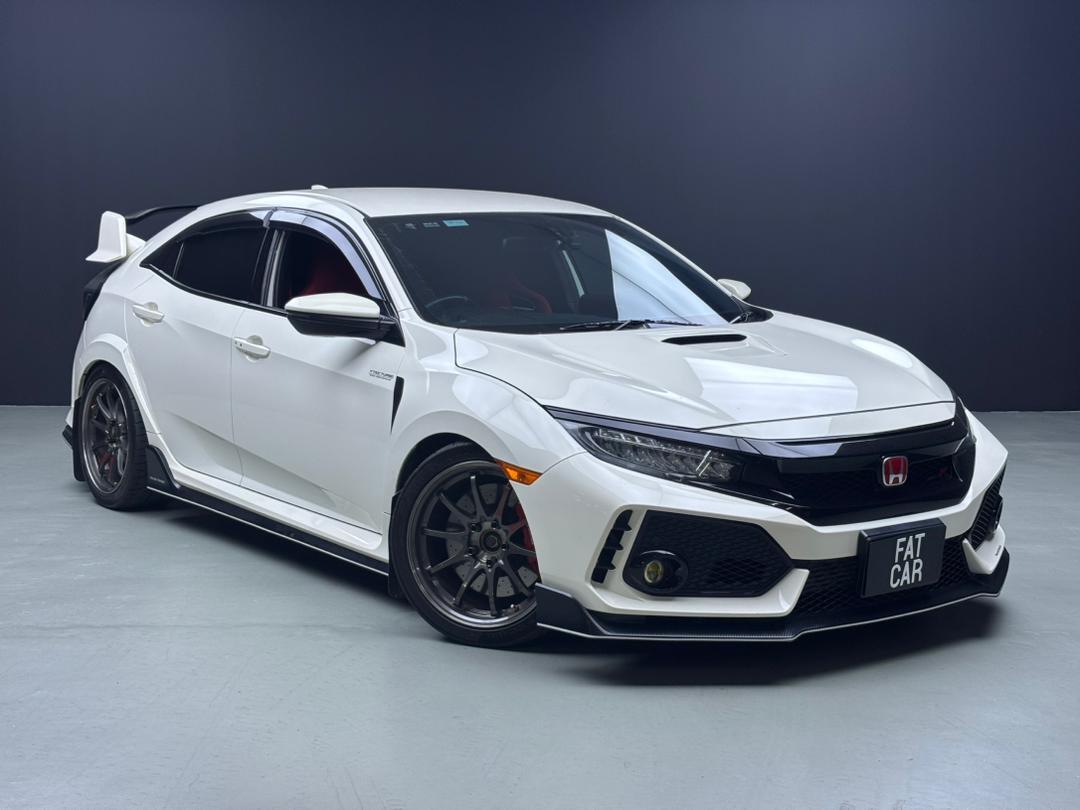 WhatsApp Image 2025-08-31 at 17.20.00 (1)