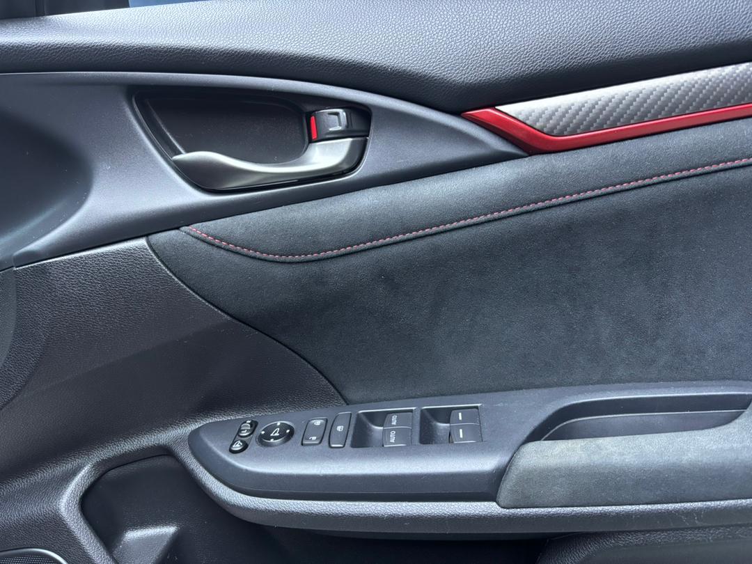 WhatsApp Image 2025-08-31 at 17.20.03 (1)