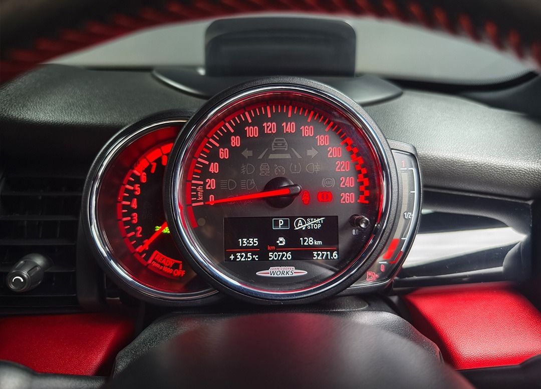 WhatsApp Image 2025-09-09 at 16.17.51 (1)