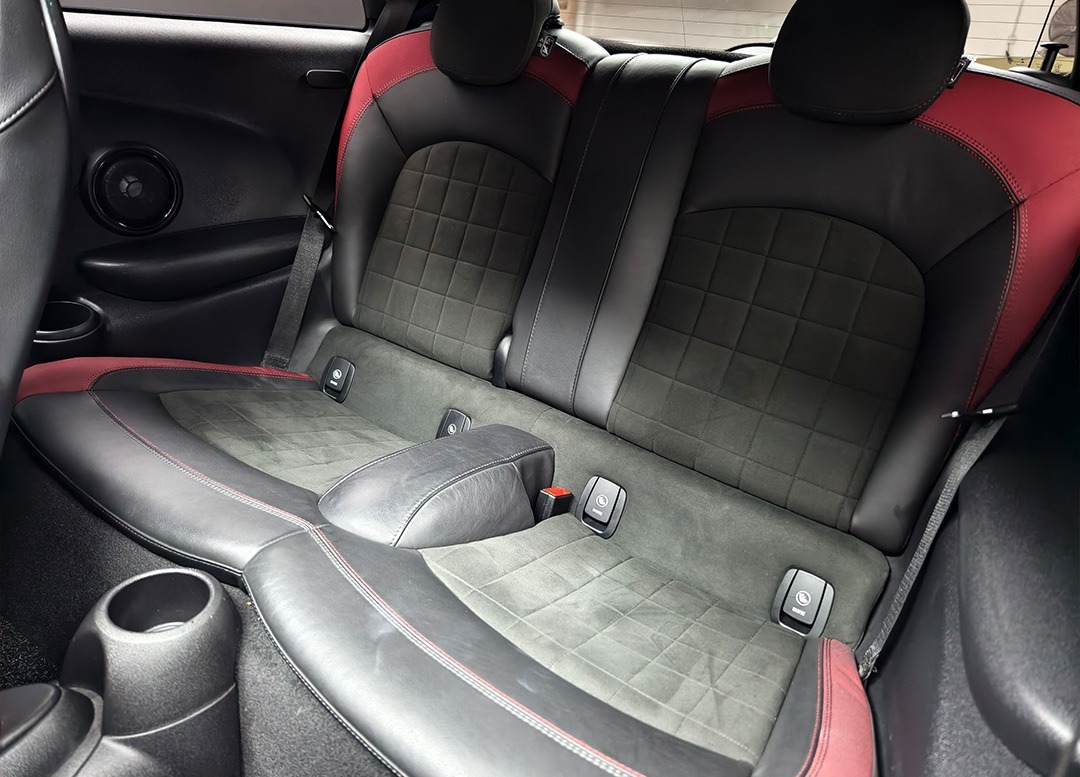 WhatsApp Image 2025-09-09 at 16.17.53 (1)