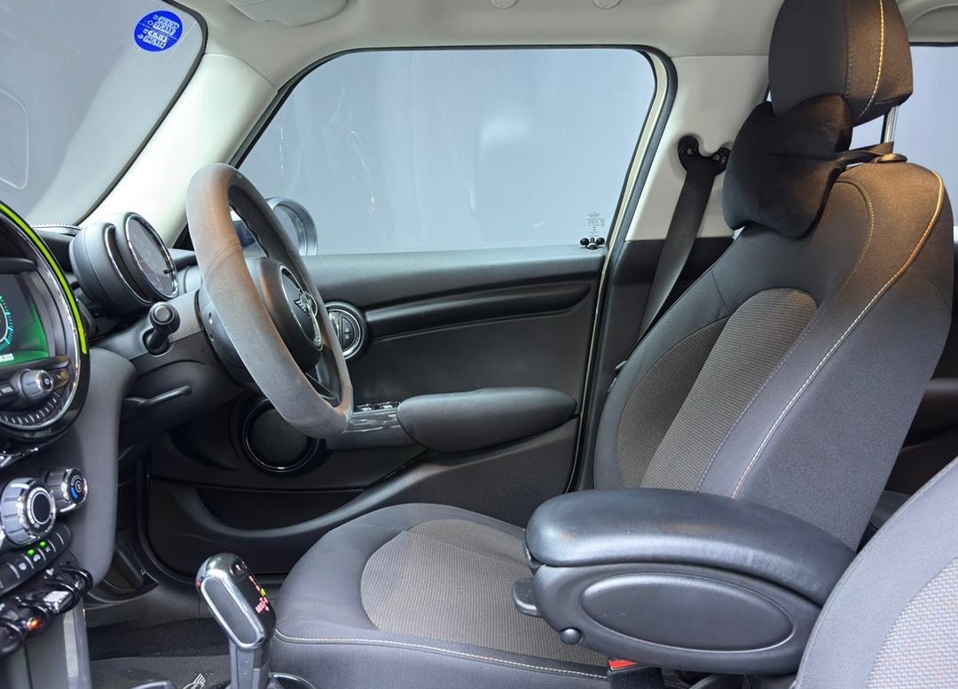 WhatsApp Image 2025-09-15 at 11.28.09 (2)