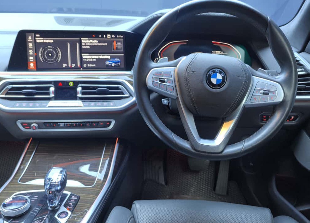 WhatsApp Image 2025-09-24 at 21.57.52