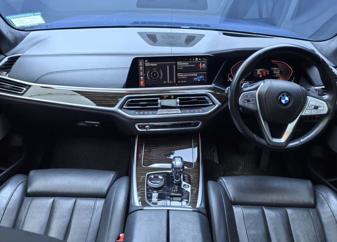 WhatsApp Image 2025-09-24 at 21.57.50 (1)