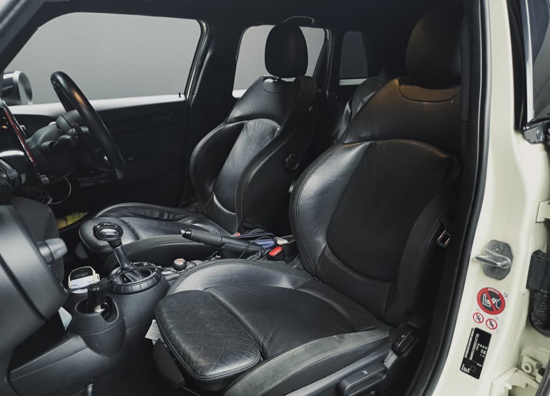 WhatsApp Image 2025-10-01 at 00.43.59