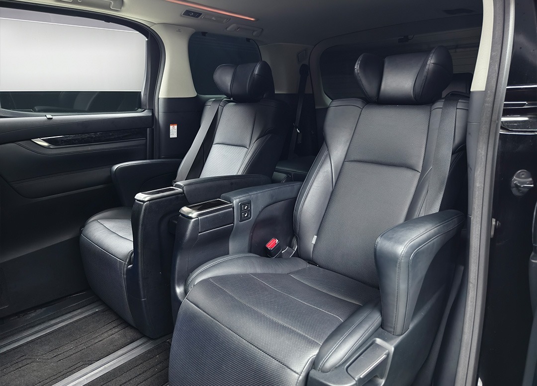 WhatsApp Image 2025-10-01 at 00.48.27 (1)