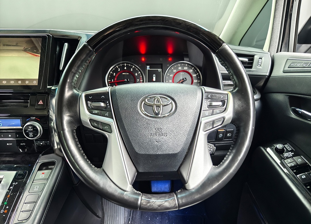 WhatsApp Image 2025-10-01 at 00.48.25 (1)