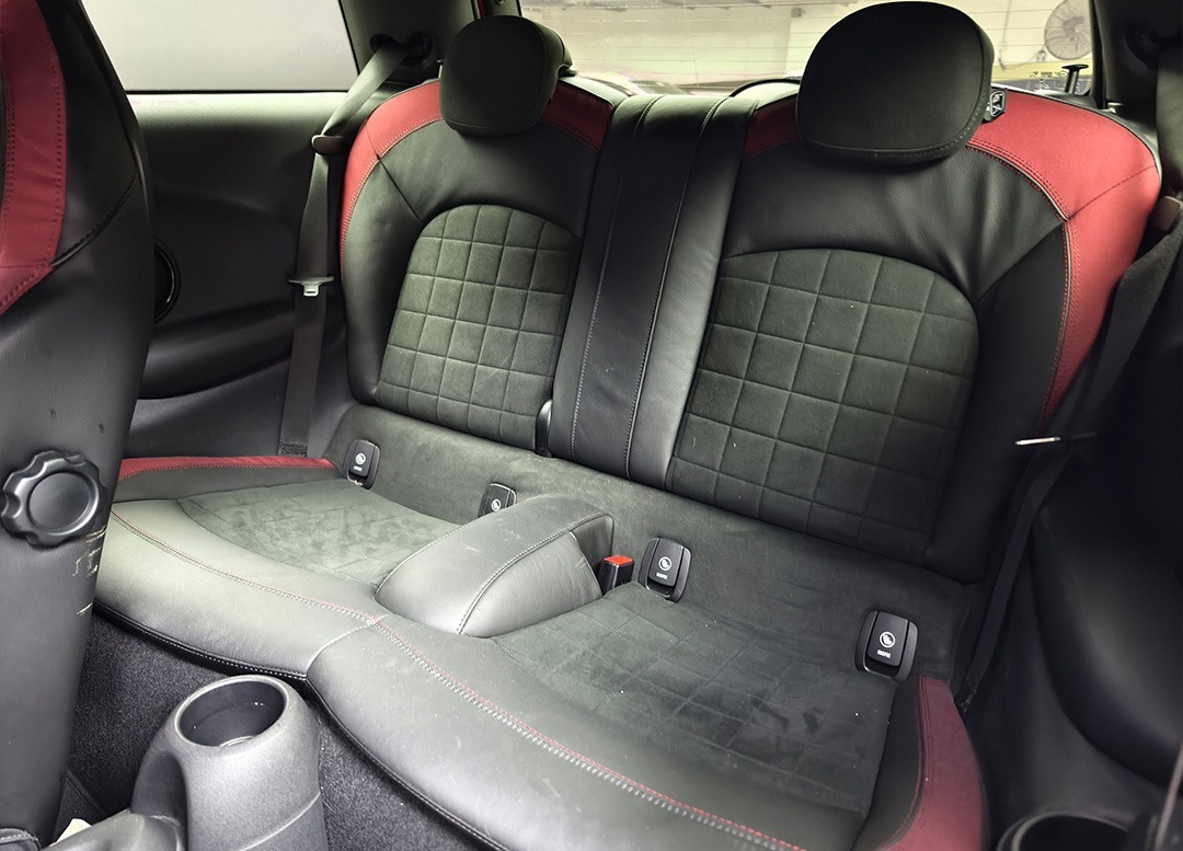 WhatsApp Image 2025-10-01 at 00.42.22