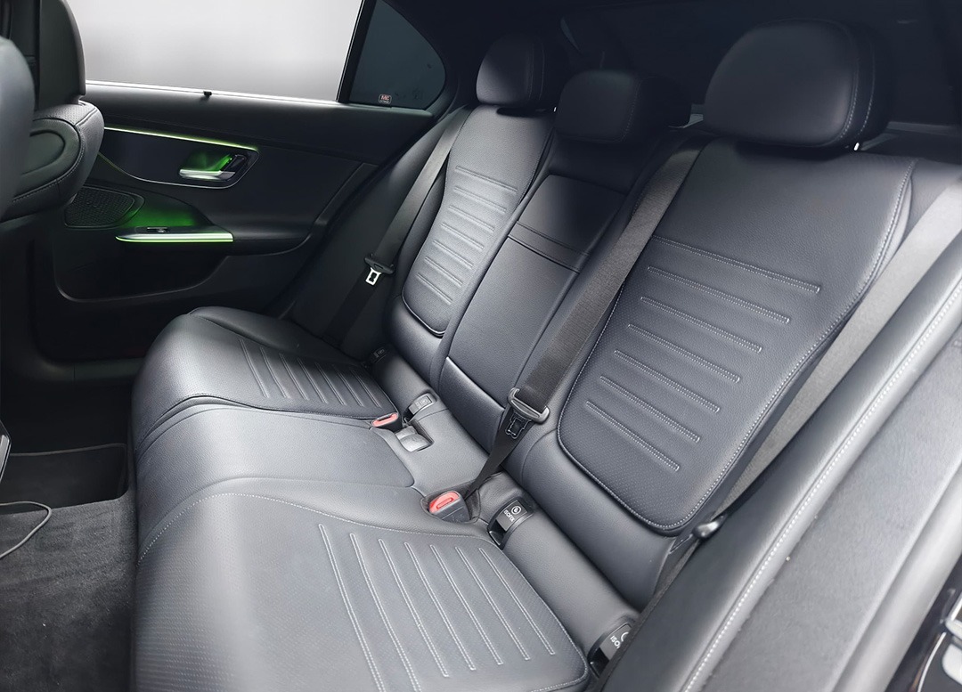 WhatsApp Image 2025-10-01 at 00.33.50