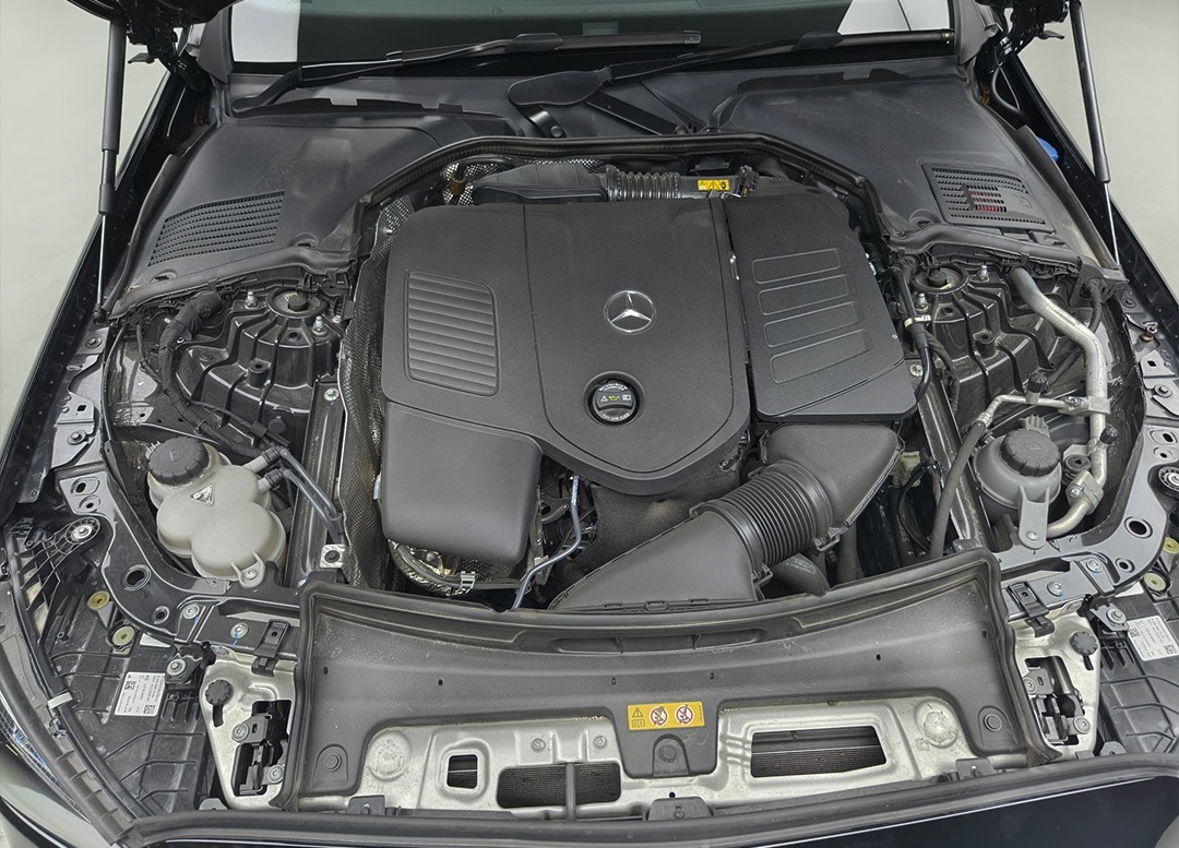 WhatsApp Image 2025-10-01 at 00.33.50 (1)