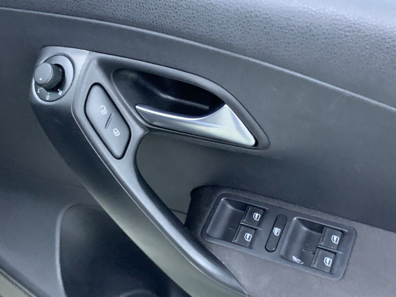 WhatsApp Image 2025-10-06 at 17.35.40 (1)