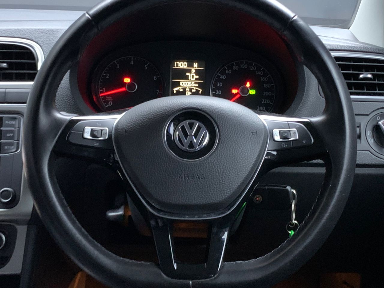 WhatsApp Image 2025-10-06 at 17.35.38 (2)