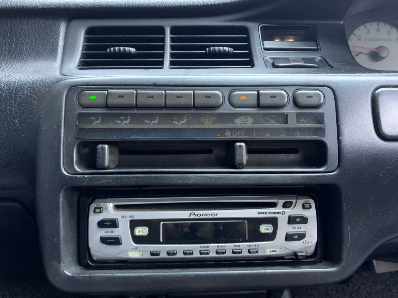 WhatsApp Image 2025-10-04 at 13.30.51 (1)