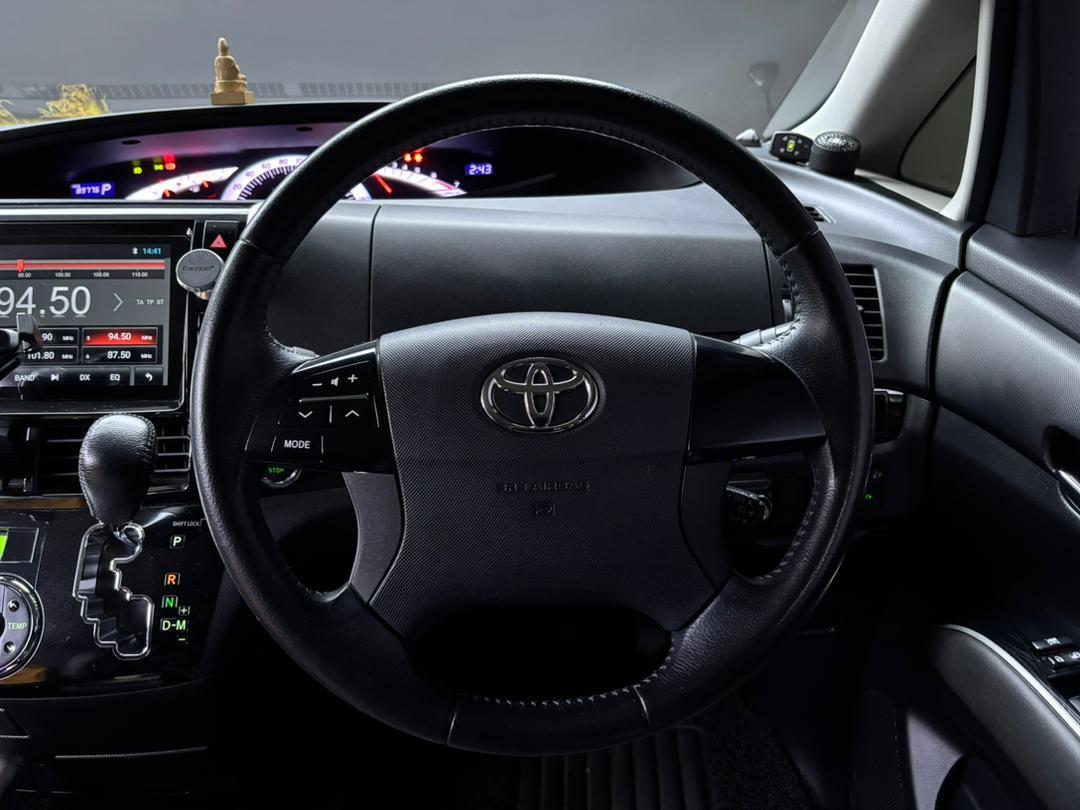 WhatsApp Image 2025-10-13 at 22.44.48 (2)