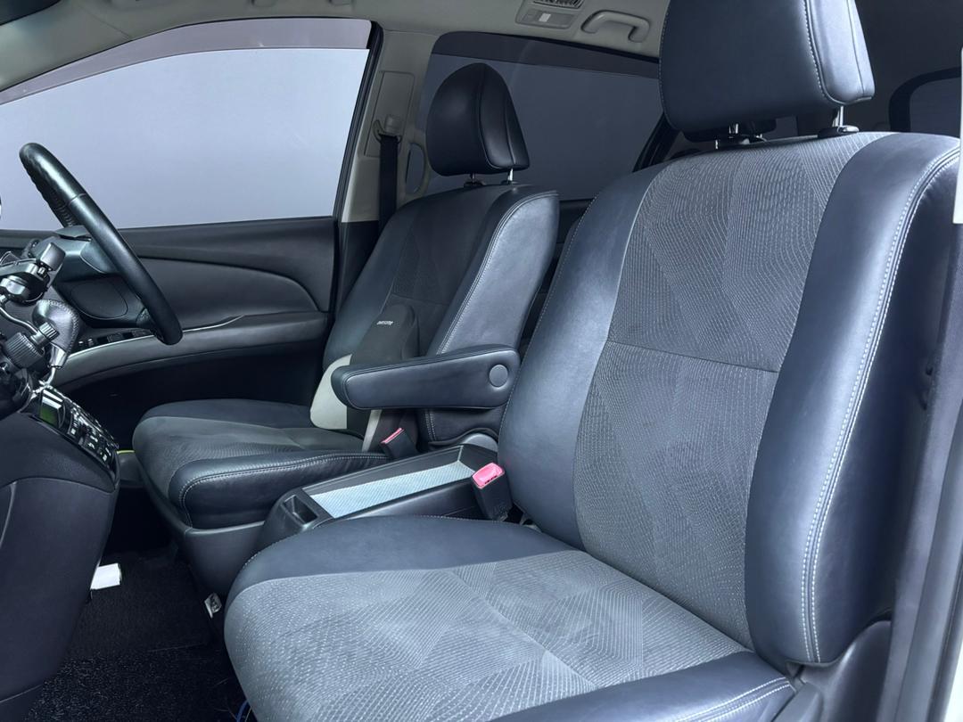 WhatsApp Image 2025-10-13 at 22.44.50 (1)