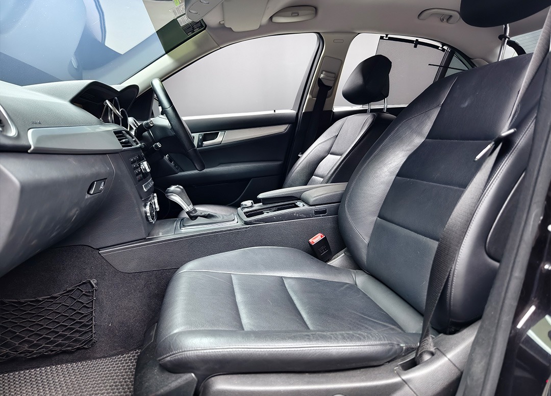 WhatsApp Image 2025-10-20 at 09.32.02 (2)