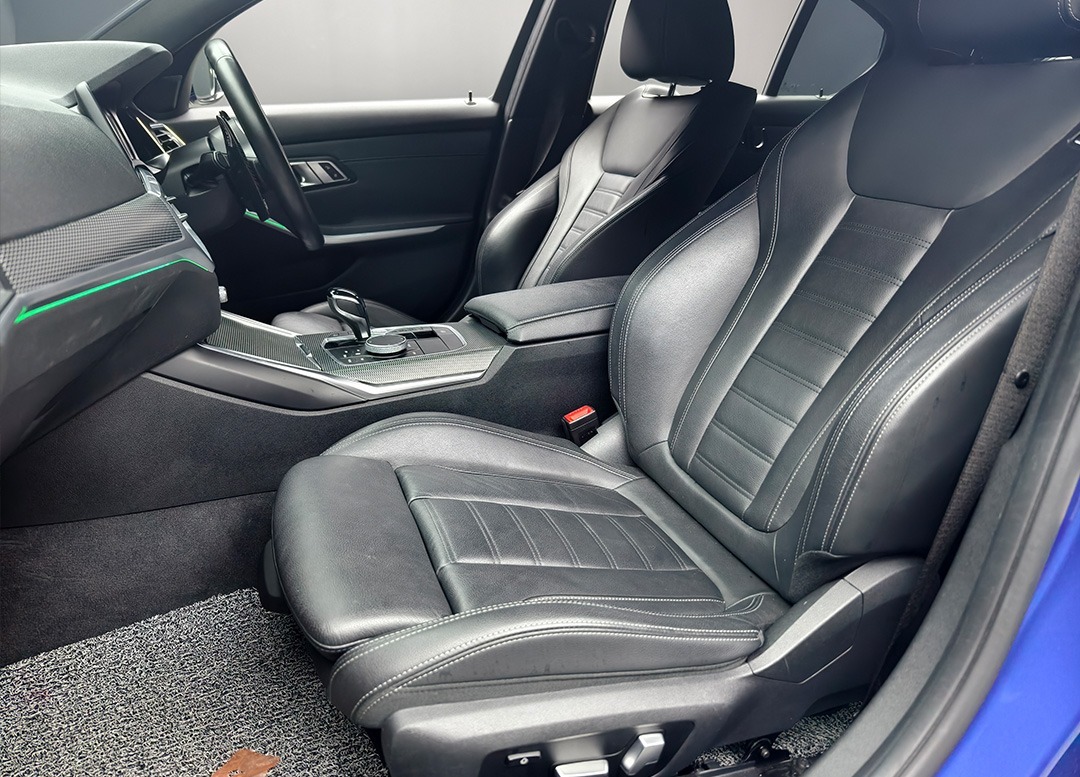 WhatsApp Image 2025-10-21 at 16.48.48 (1)