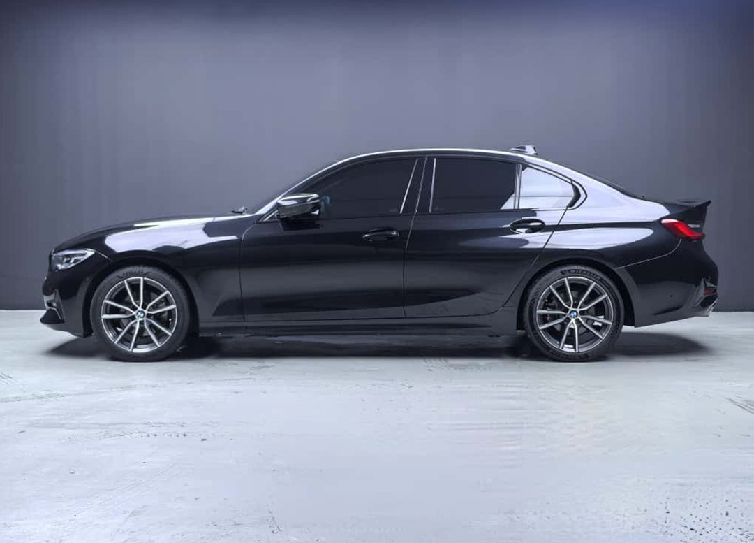 WhatsApp Image 2025-10-21 at 16.47.55 (1)