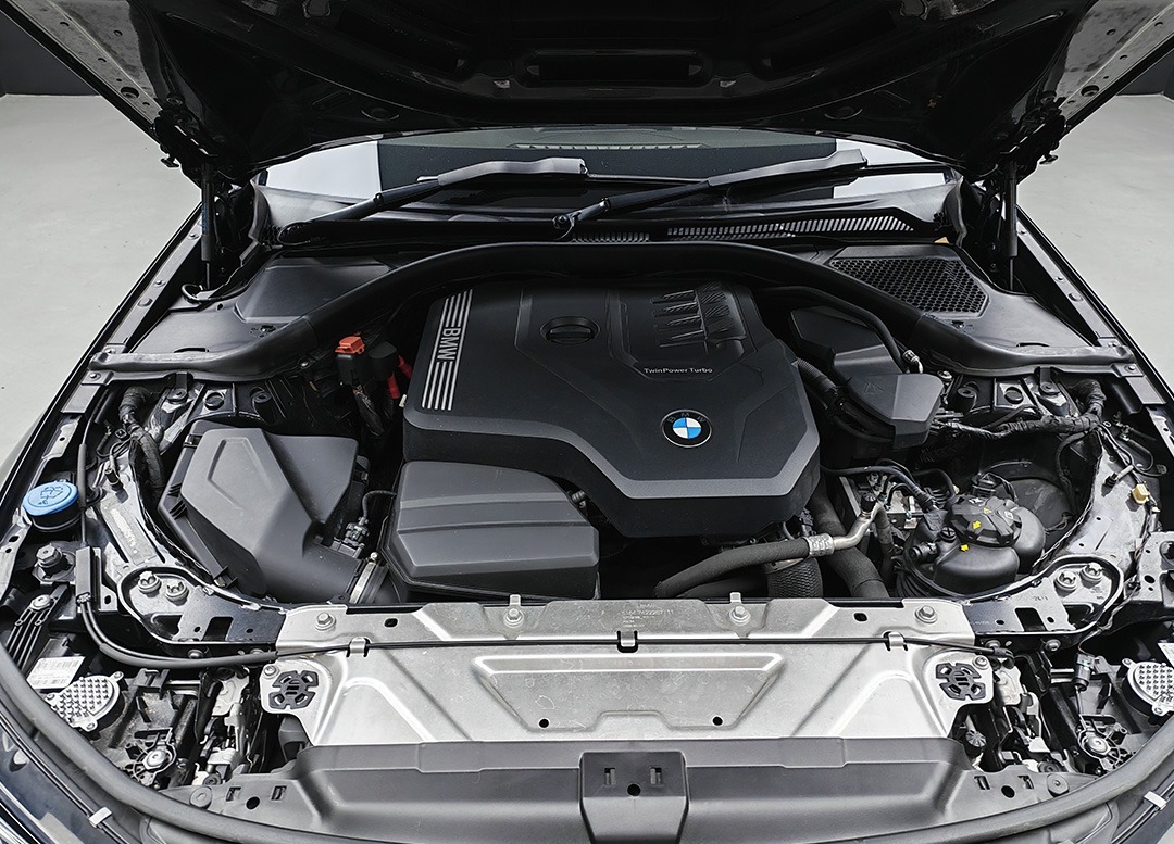 WhatsApp Image 2025-10-21 at 16.47.58 (1)