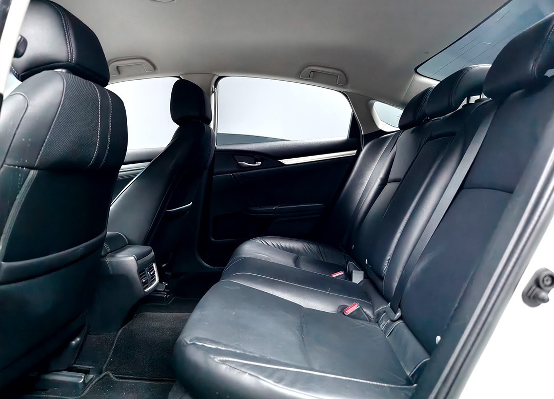 WhatsApp Image 2025-10-23 at 13.34.12 (2)