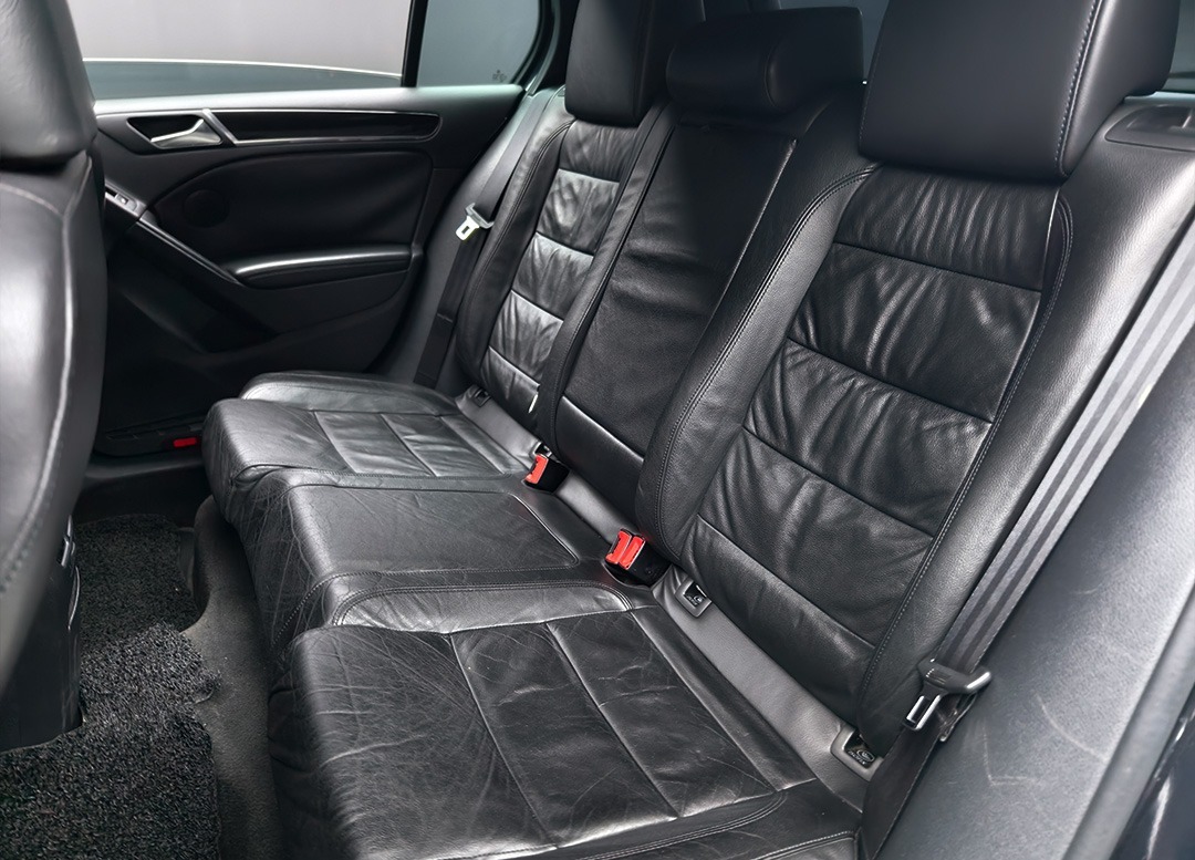 WhatsApp Image 2025-10-26 at 18.49.18 (1)