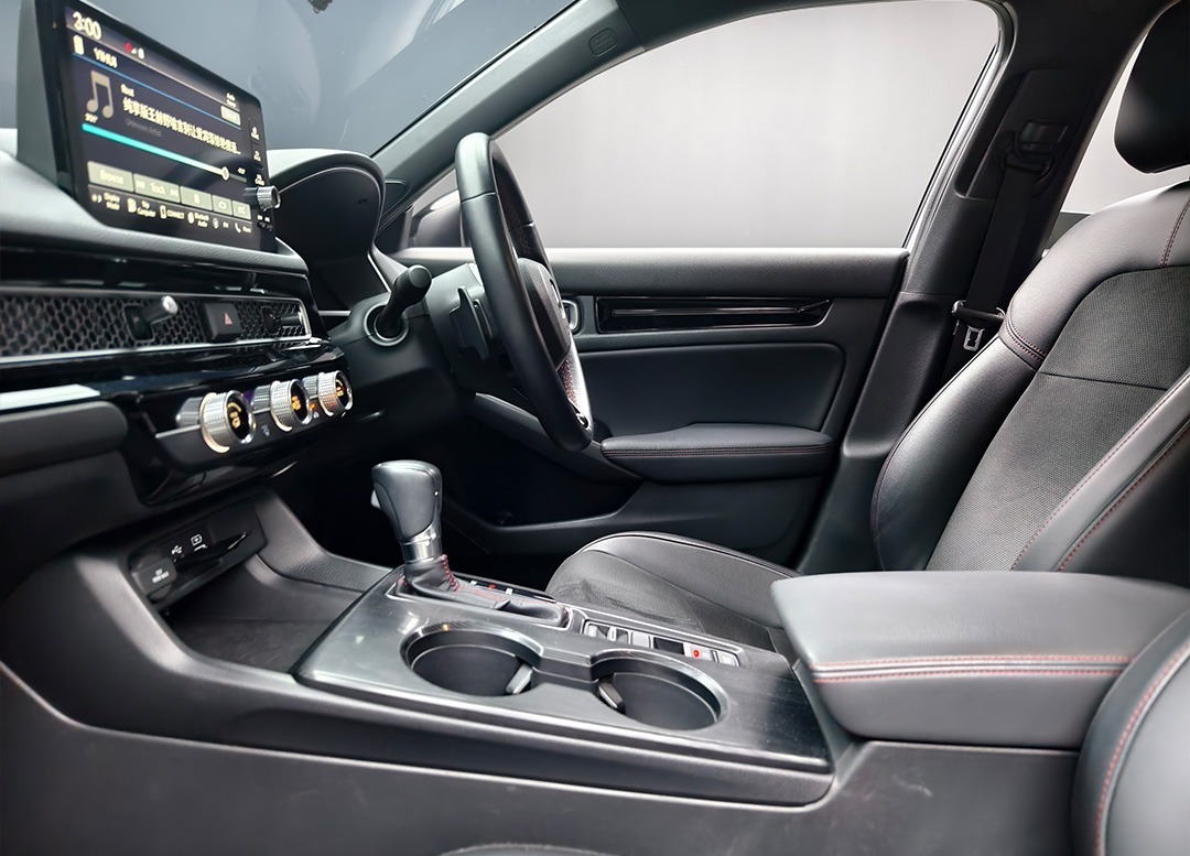 WhatsApp Image 2025-10-28 at 13.09.49