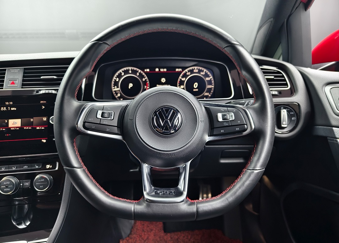 WhatsApp Image 2025-10-29 at 09.18.33