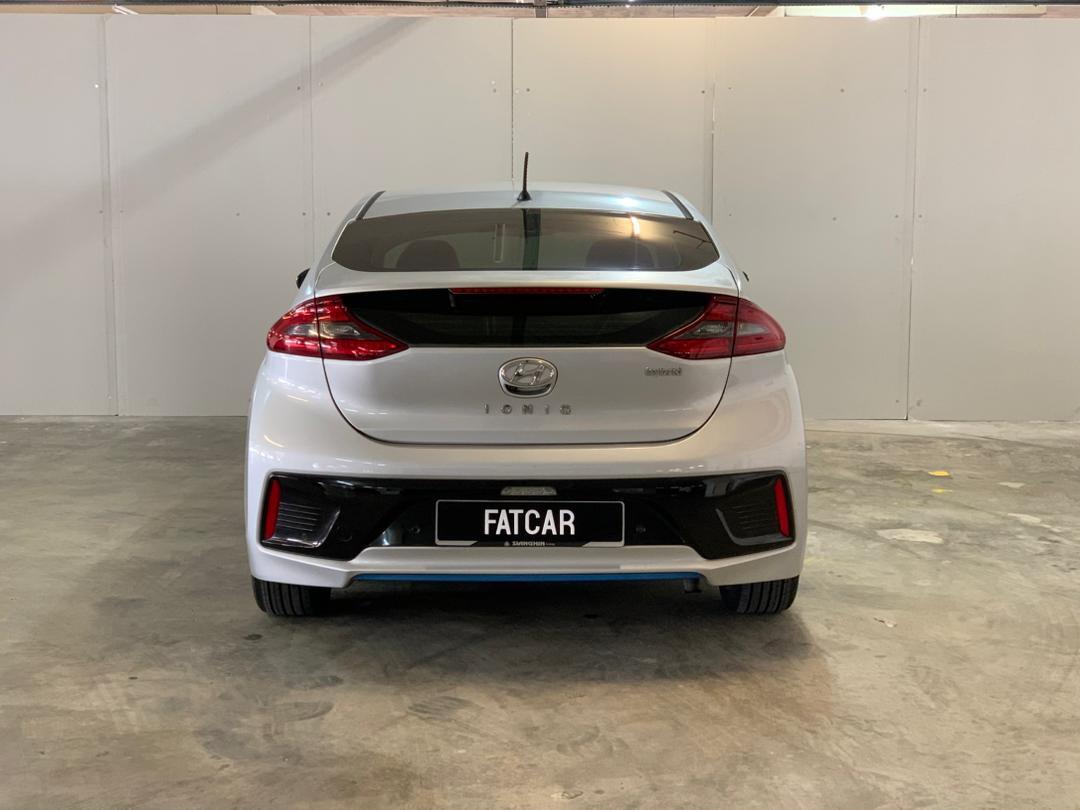 WhatsApp Image 2025-10-29 at 17.24.00