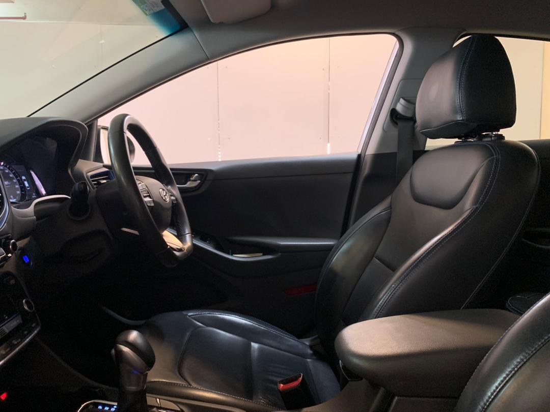 WhatsApp Image 2025-10-29 at 17.24.02 (1)