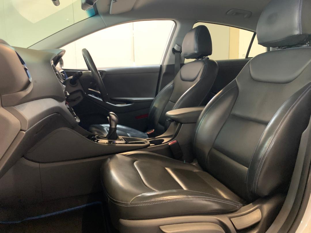 WhatsApp Image 2025-10-29 at 17.24.03