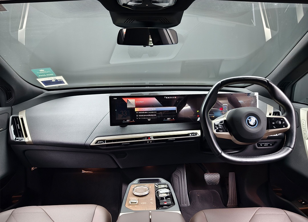 WhatsApp Image 2025-10-31 at 09.45.20 (1)