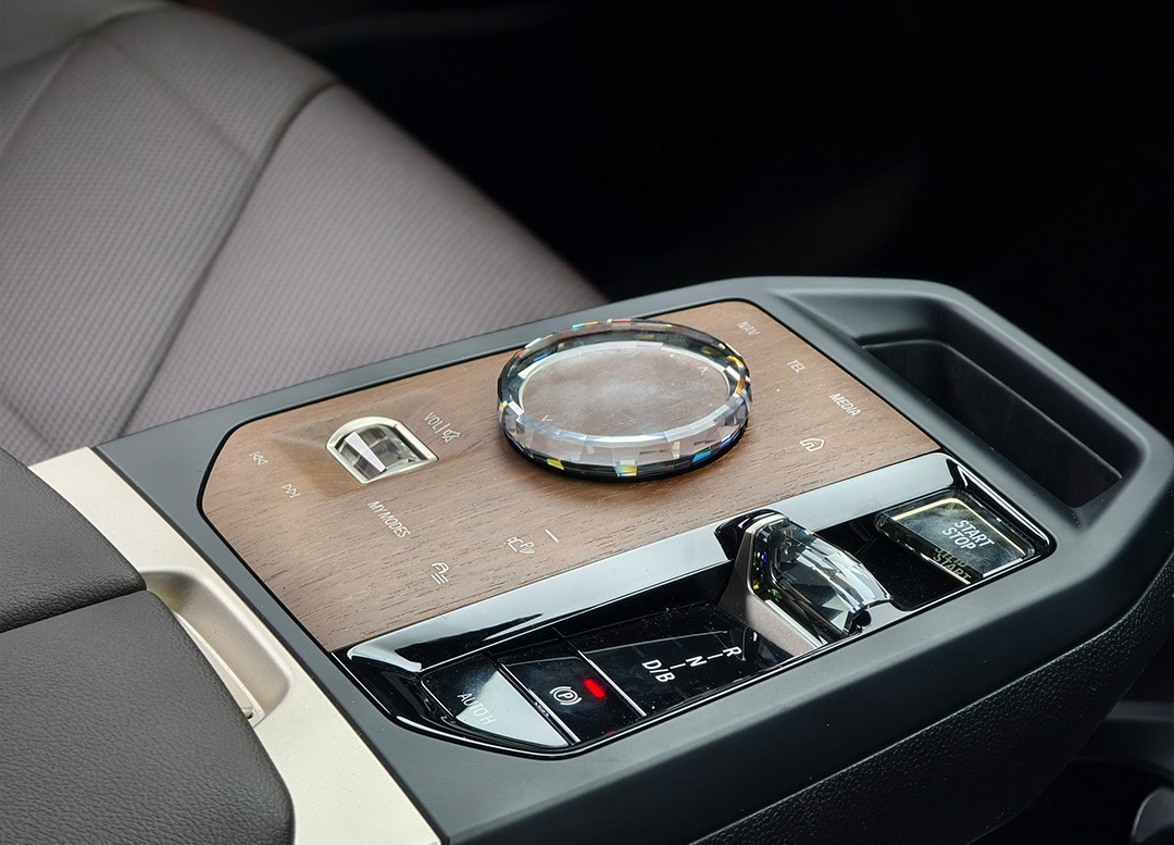 WhatsApp Image 2025-10-31 at 09.45.21 (2)