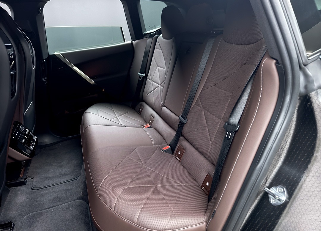 WhatsApp Image 2025-10-31 at 09.45.23 (1)