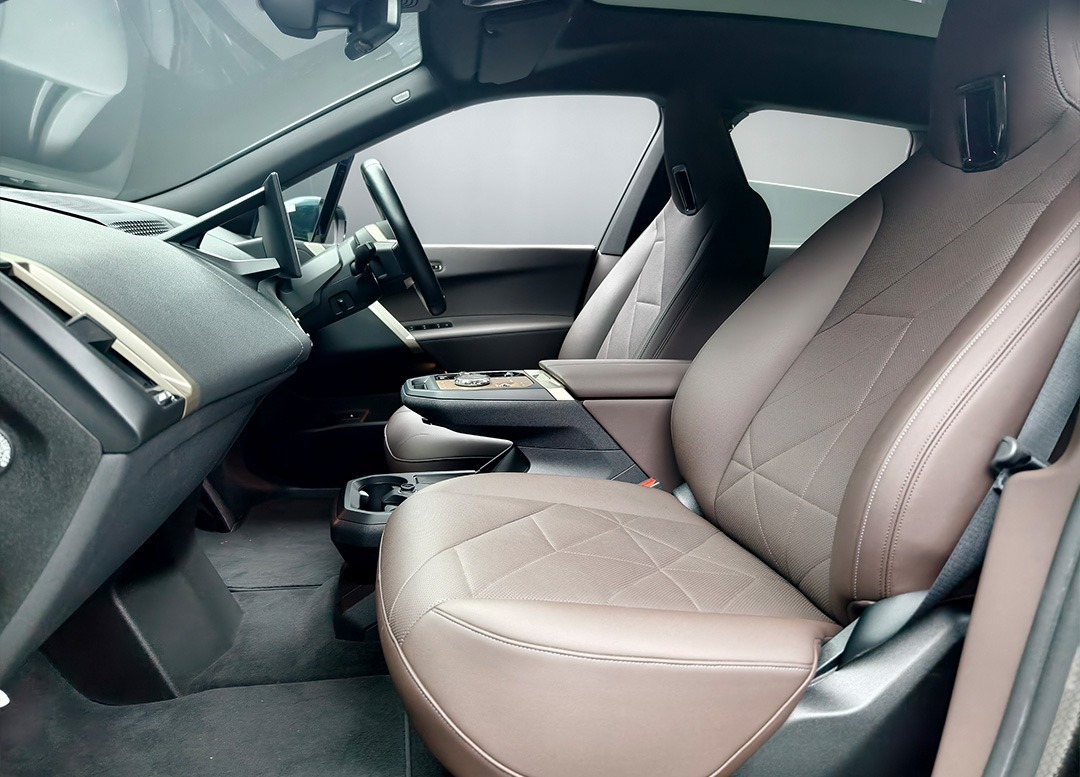 WhatsApp Image 2025-10-31 at 09.45.22 (1)