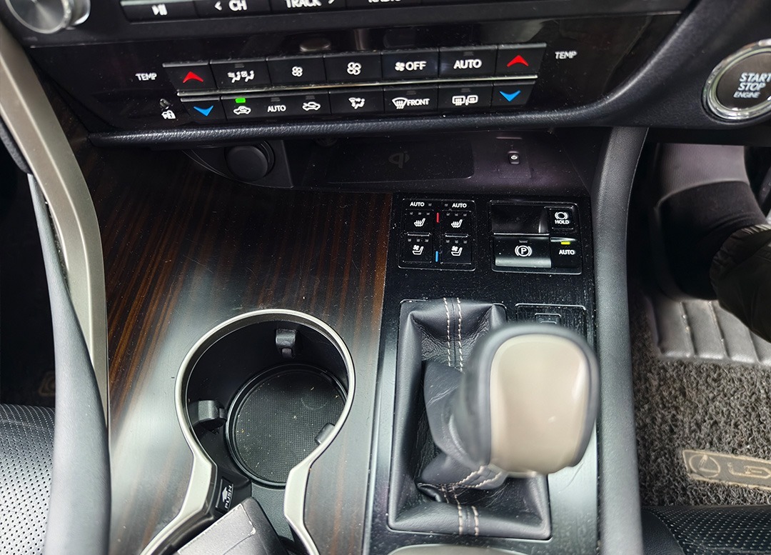 WhatsApp Image 2025-10-31 at 09.46.51 (2)